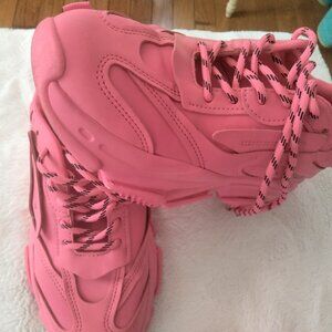 Pink sneakers size 8